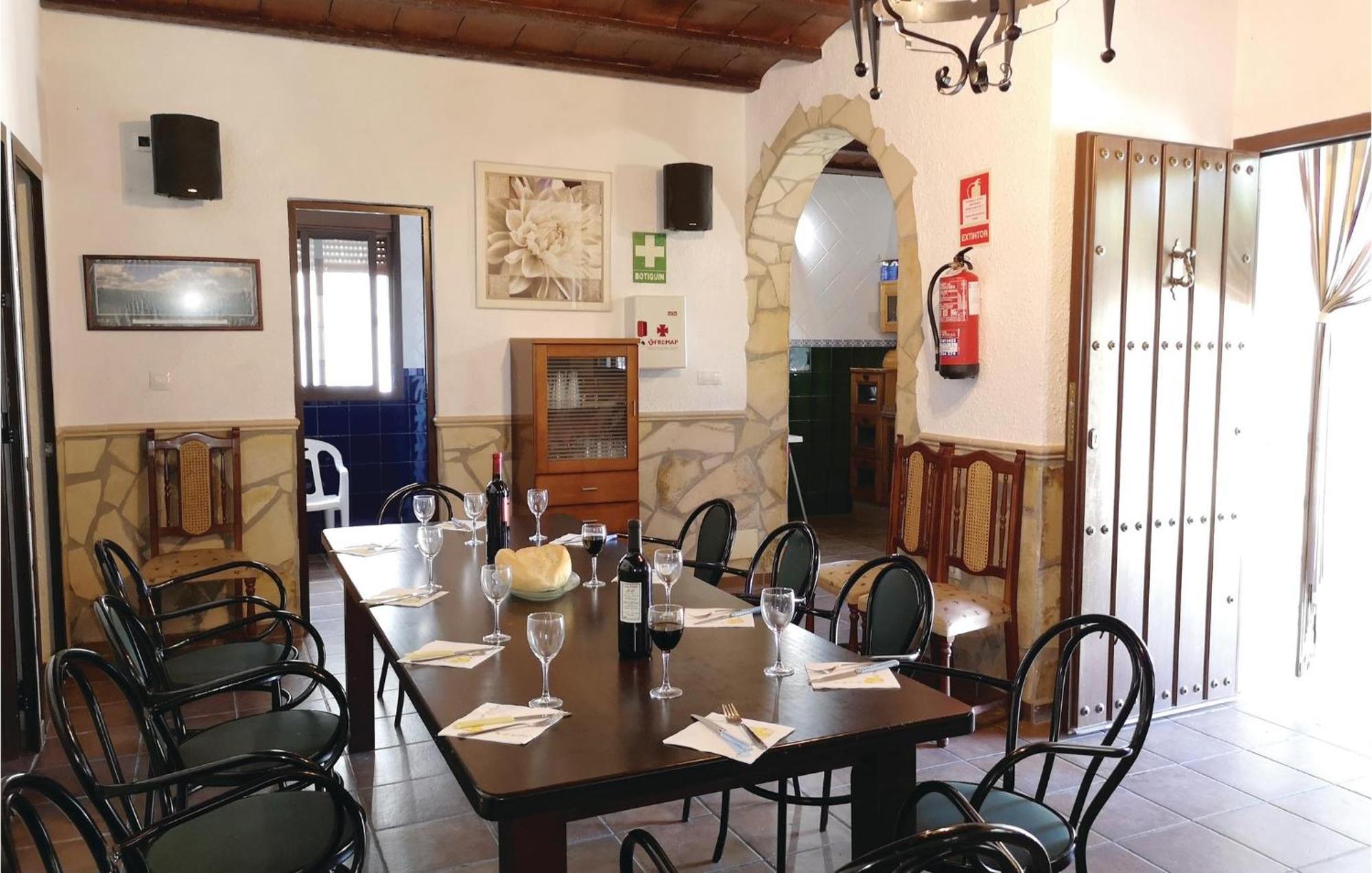 Pet Friendly Home In Olvera With Kitchen エクステリア 写真